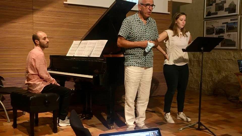 F. Le Roux, avec Romain Lassalle au piano et Margot Fillol devant pupitre
