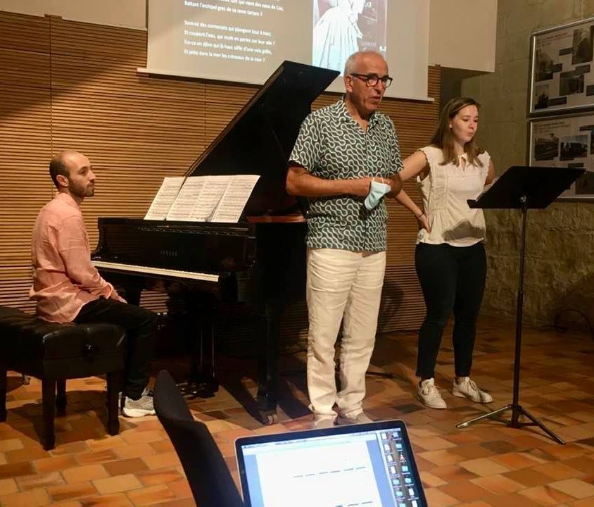F. Le Roux, avec Romain Lassalle au piano et Margot Fillol devant pupitre